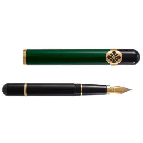 diplomat-xo-racing-green-lacquer-555-limited-edition-fountain-pen.jpg